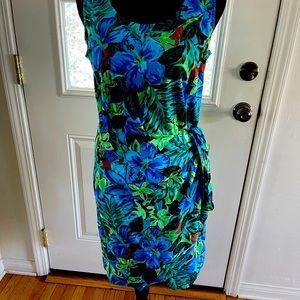 Women’s Hawaiian print summer dress size medium